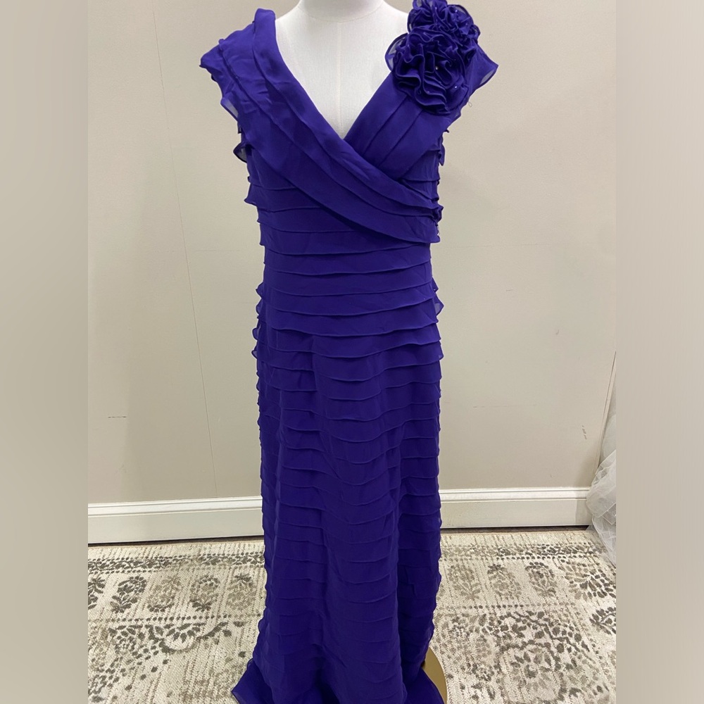 NWT Jovani long dress size 12 💐